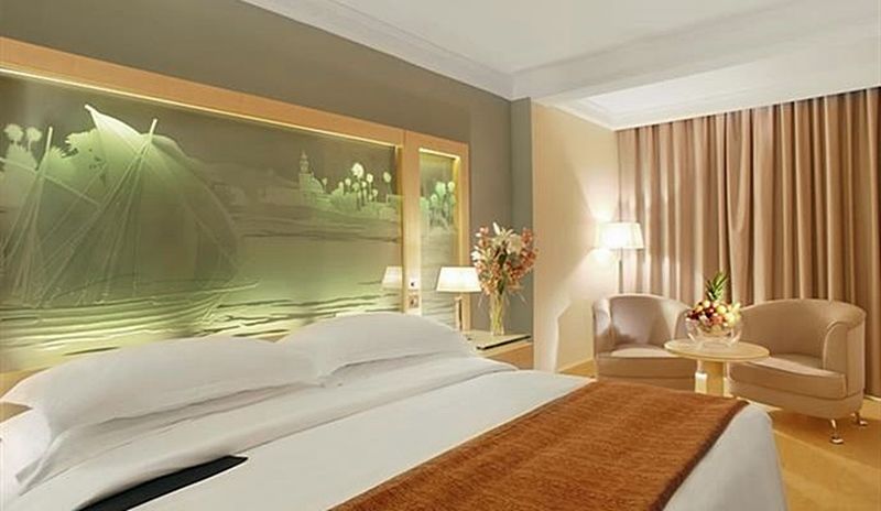 Le Royal Tower Kuwait City Quarto foto