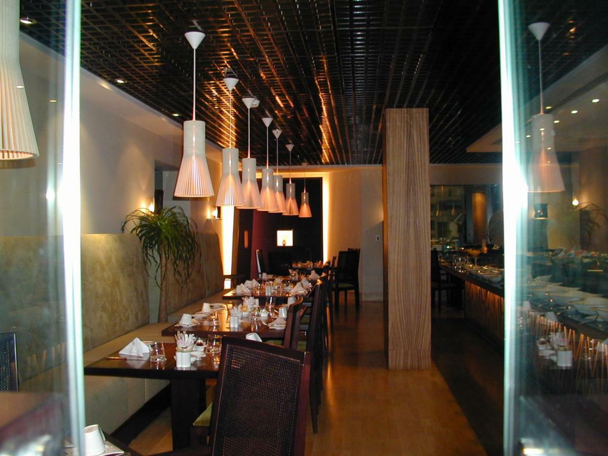 Le Royal Tower Kuwait City Exterior foto